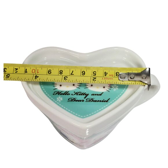 Vintage Sanrio Hello Kitty & Dear Daniel Valentine Heart Mugs with Lid/Dish 2011 - Picture 13 of 15